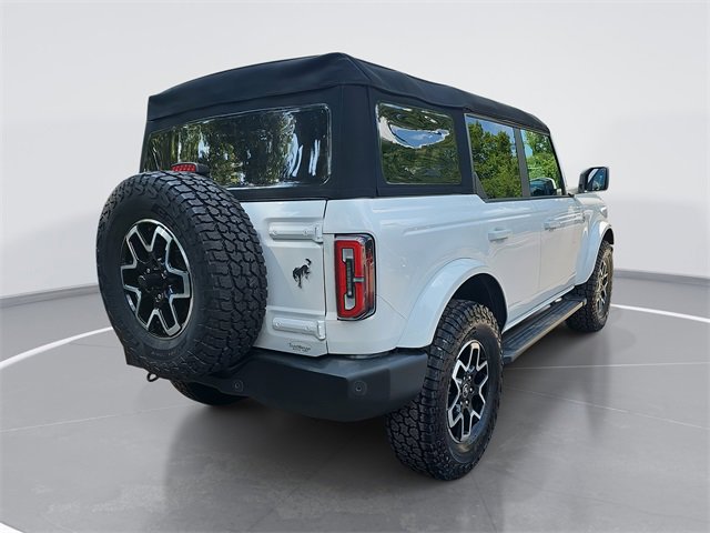 Used 2023 Ford Bronco Outer Banks image 3