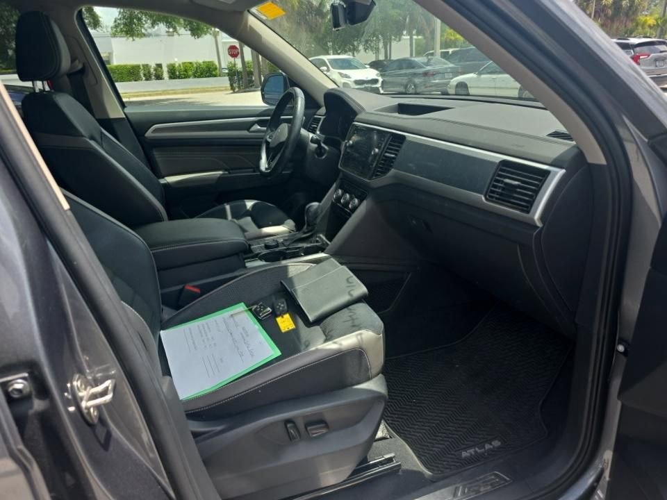 Used 2022 Volkswagen Atlas SEL Premium AWD/4WD image 13