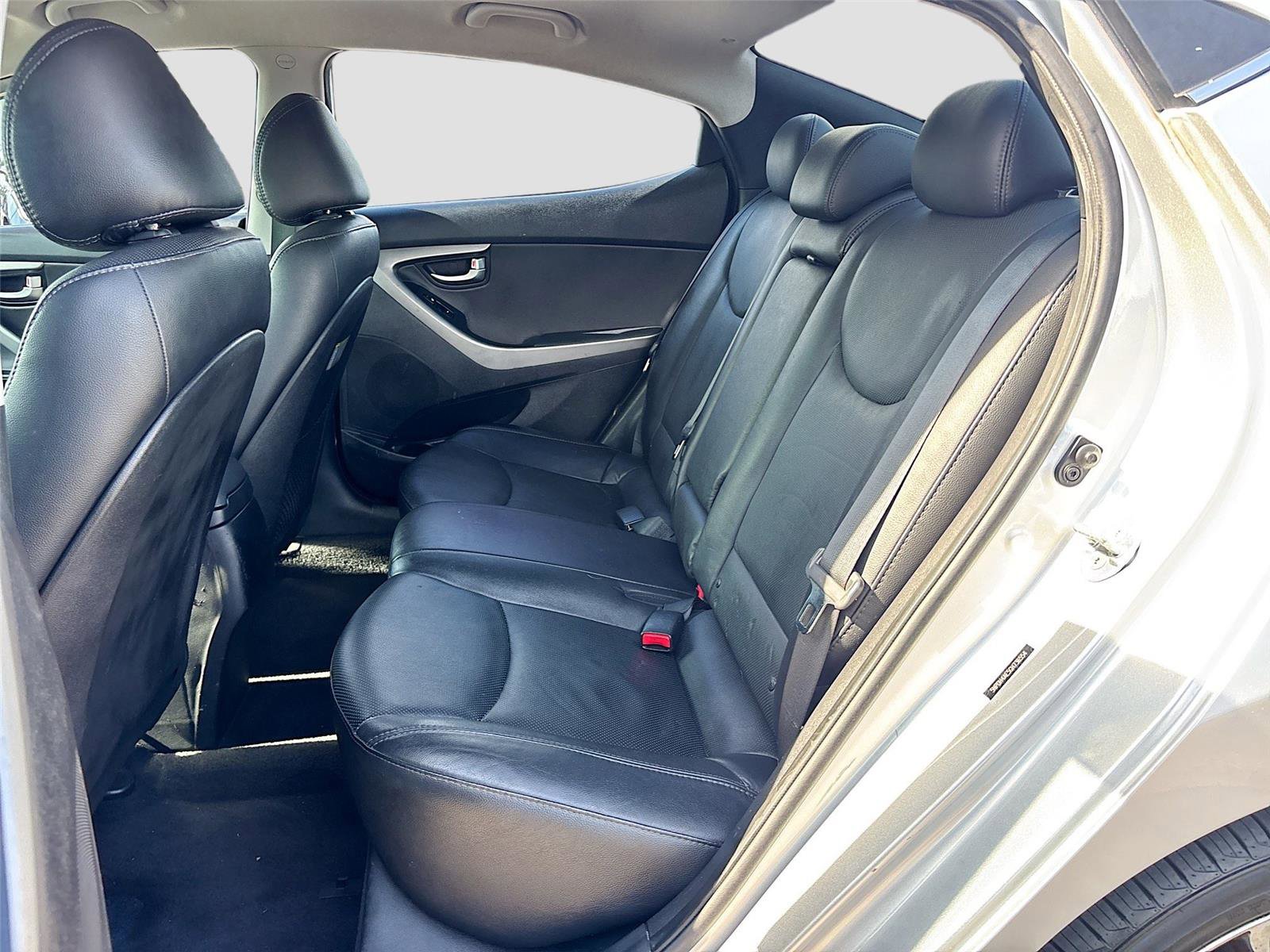 Used 2016 Hyundai Elantra Limited FWD image 23