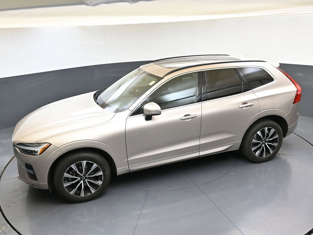 Certified 2023 Volvo XC60 B5 Core image 37