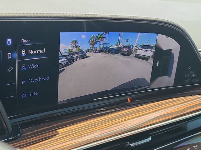 Used 2023 Cadillac Escalade Premium Luxury AWD/4WD image 29