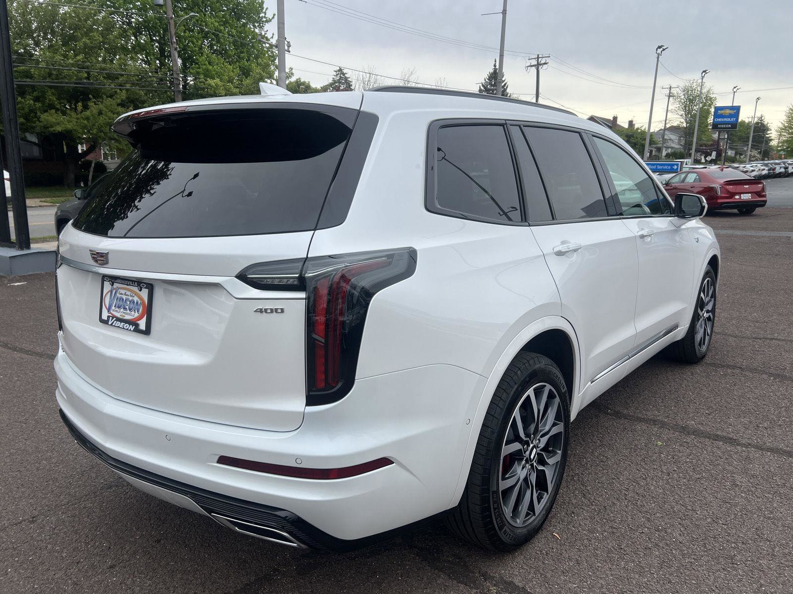 Used 2025 Cadillac XT6 Sport w/ Platinum Package AWD/4WD image 7