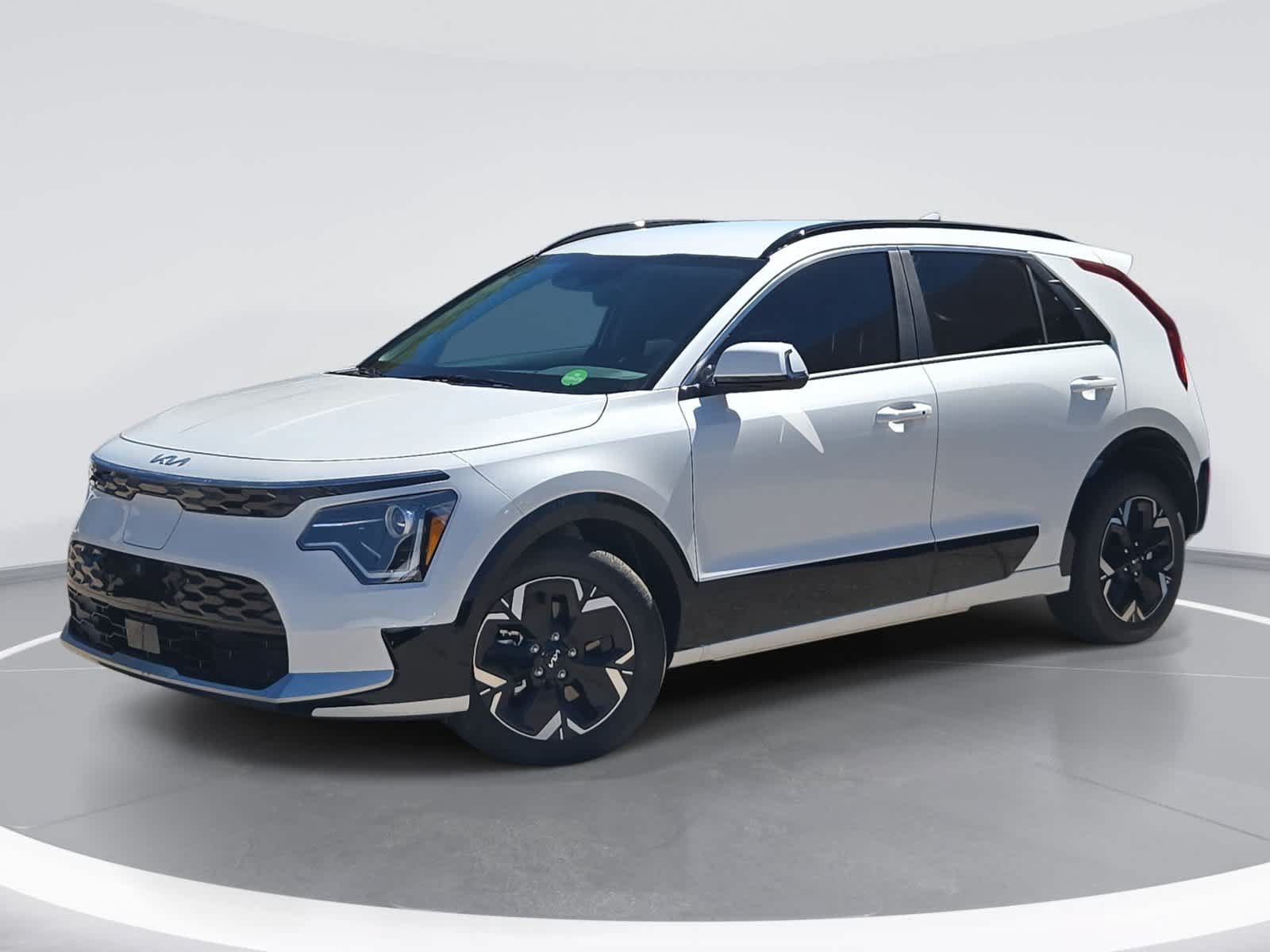 New 2026 Kia Niro Wind FWD image 1