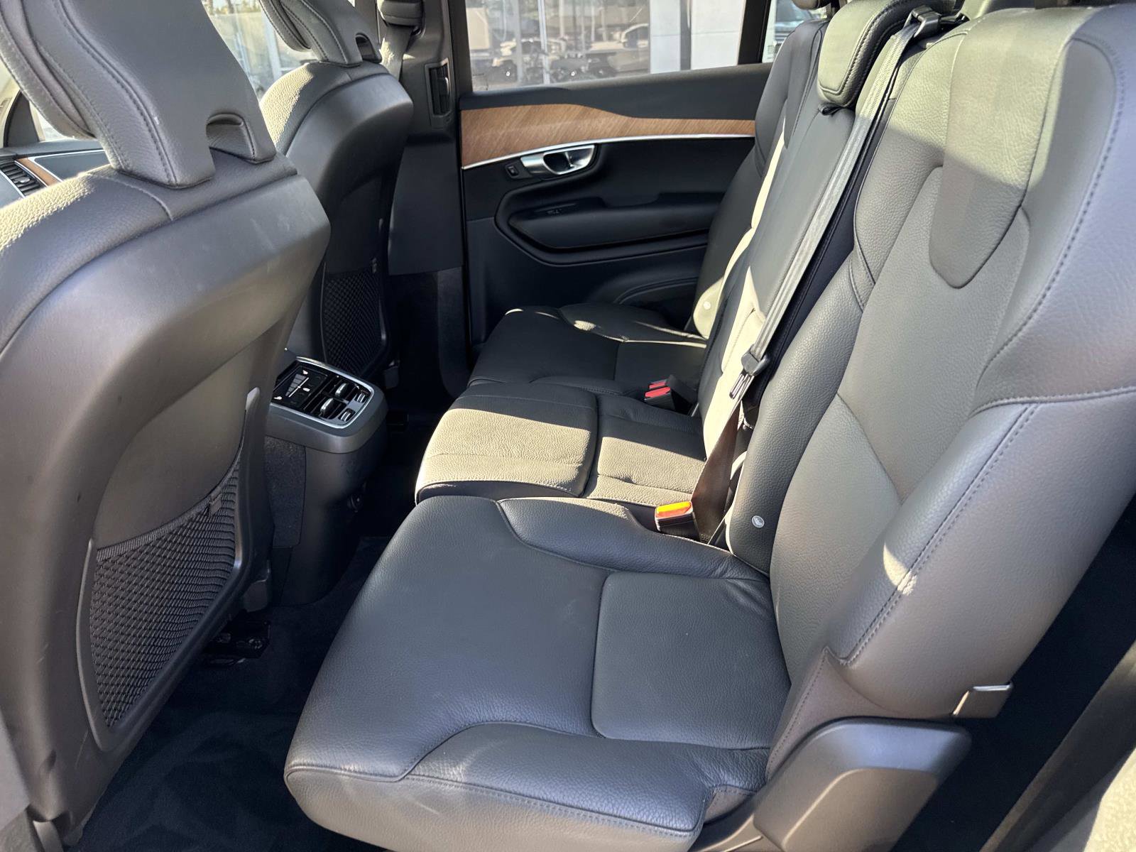 Used 2024 Volvo XC90 B5 Plus AWD/4WD image 13
