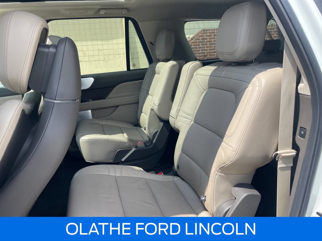Certified 2024 Lincoln Navigator L Reserve AWD/4WD image 27