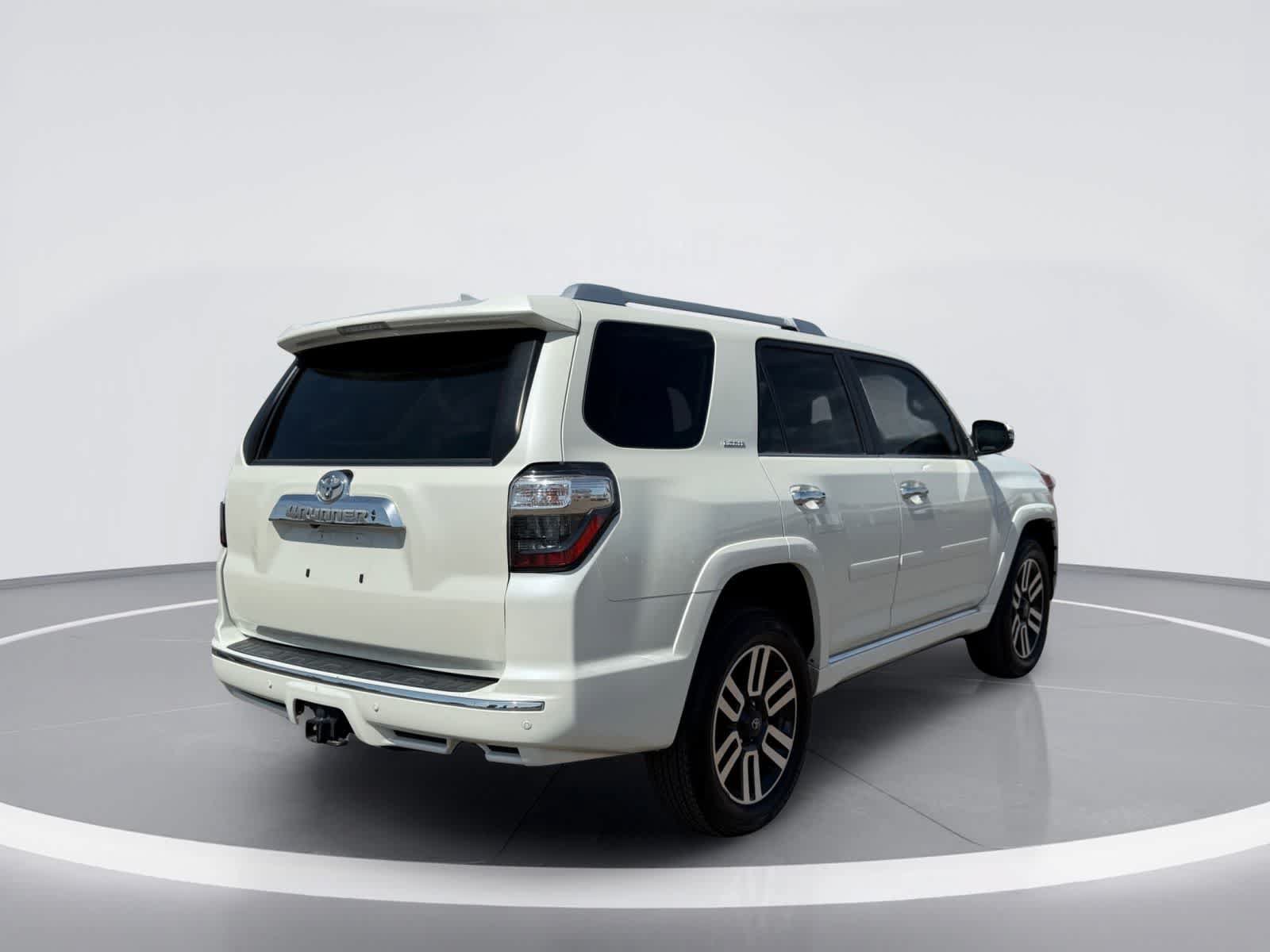 Used 2023 Toyota 4Runner Limited AWD/4WD image 5