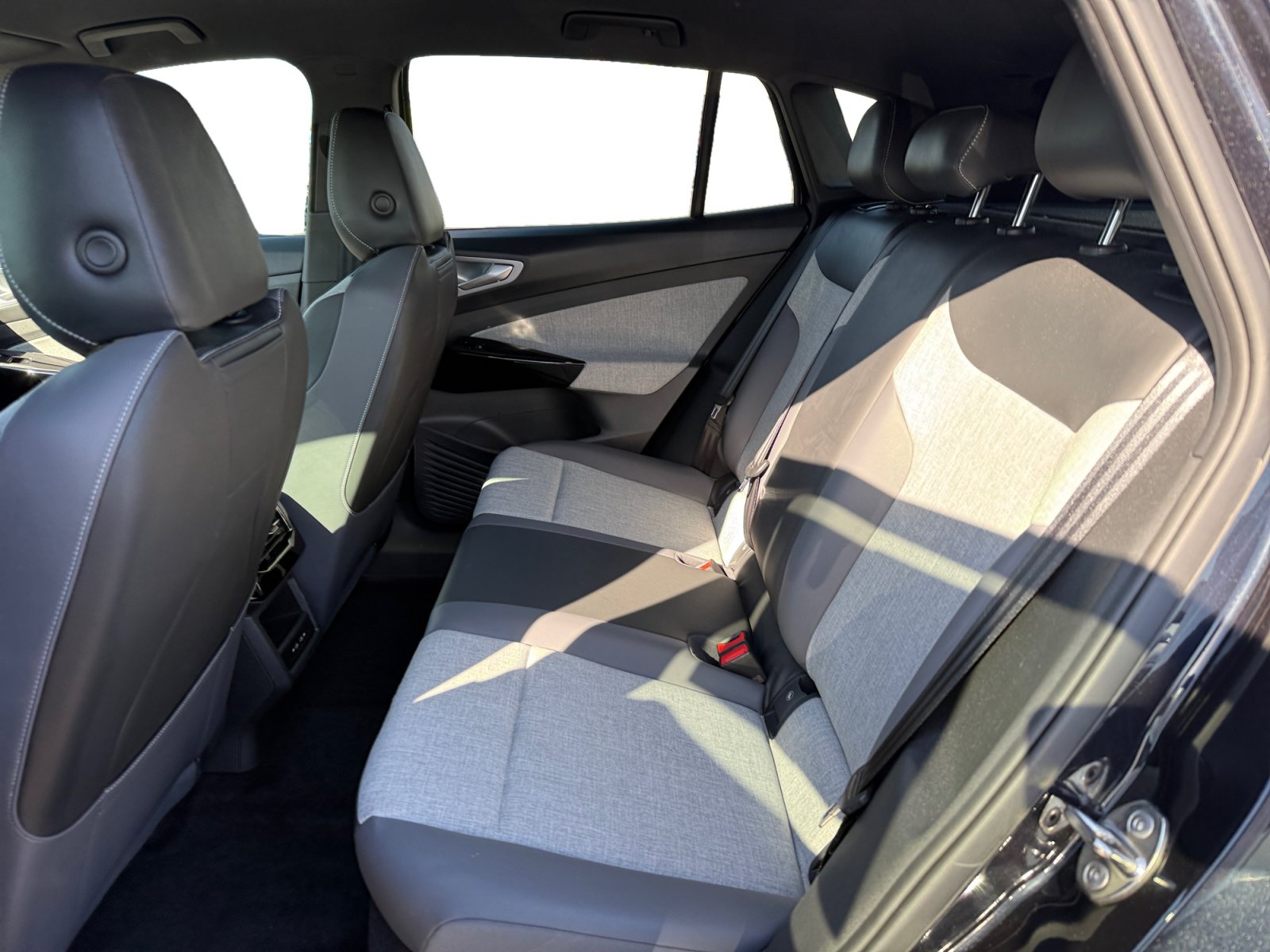 Certified 2023 Volkswagen ID.4 Pro RWD image 16