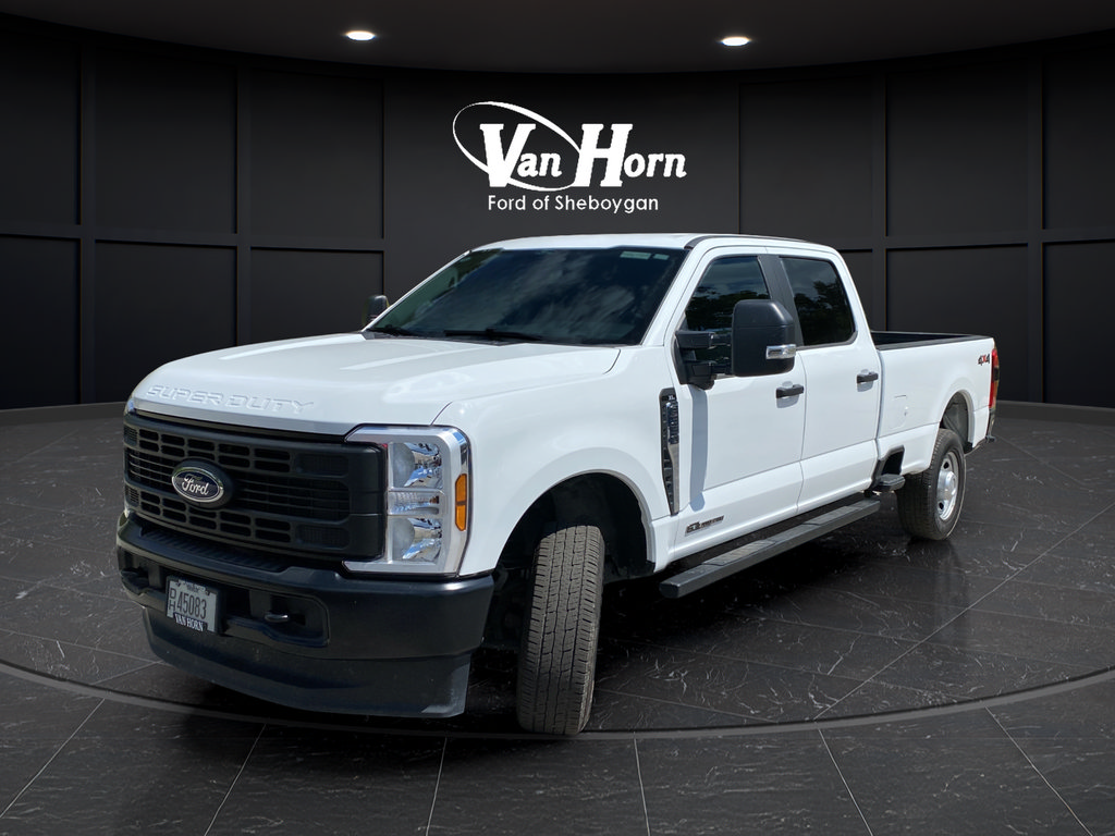 Used 2024 Ford F350 XL w/ 360-Degree Camera Package AWD/4WD image 3