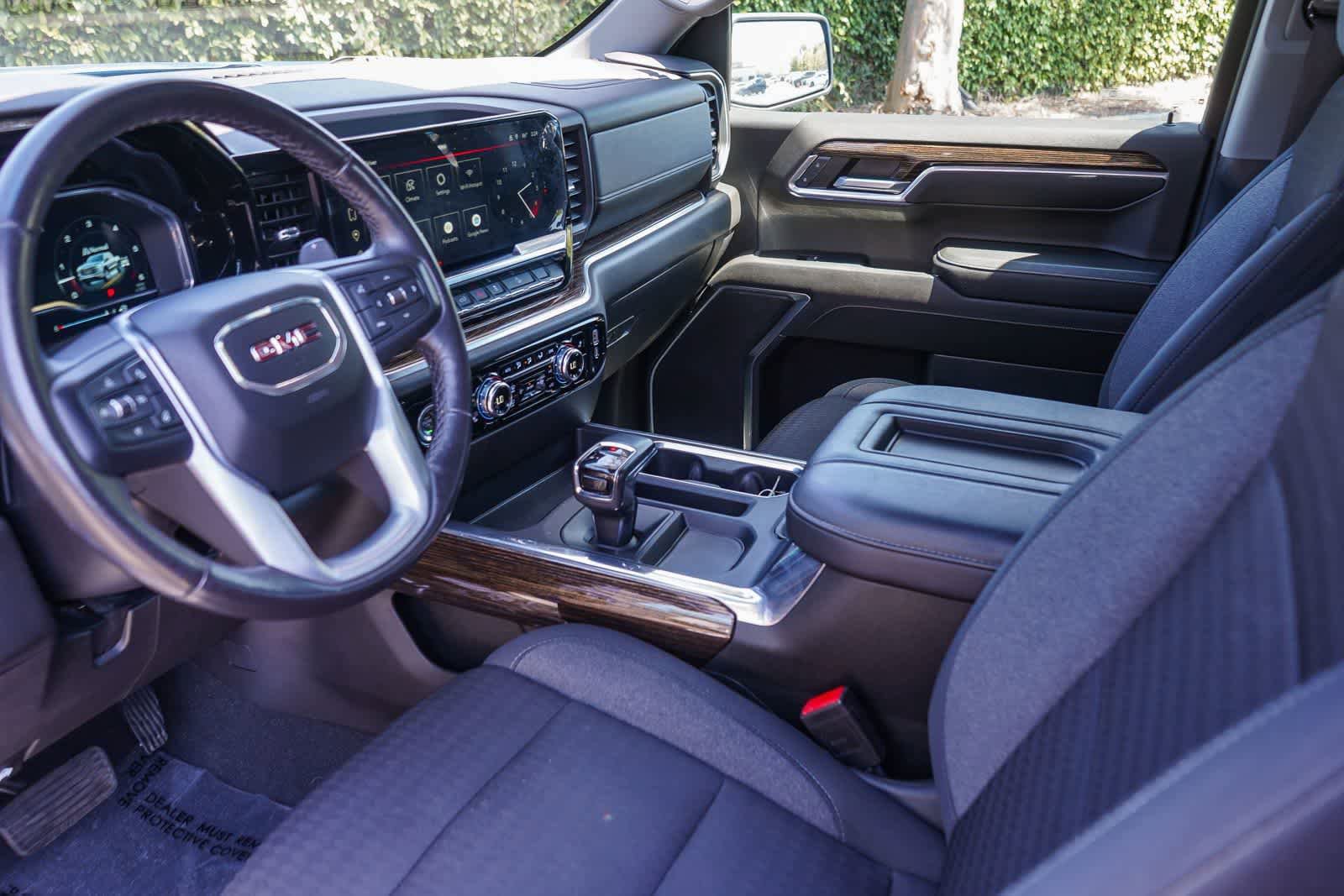 Used 2022 GMC Sierra 1500 Elevation AWD/4WD image 16
