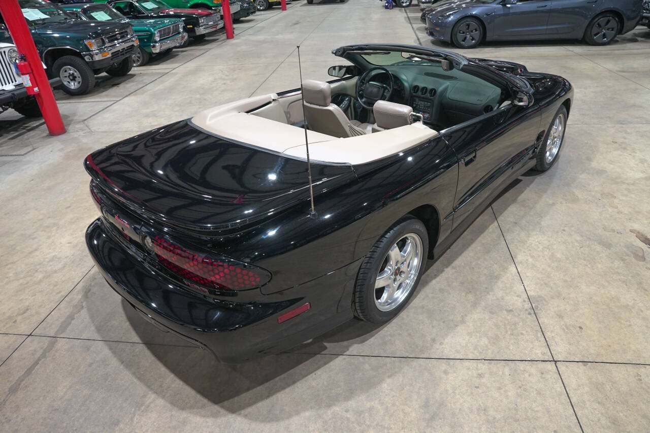 Used 2001 Pontiac Firebird Trans Am RWD image 17