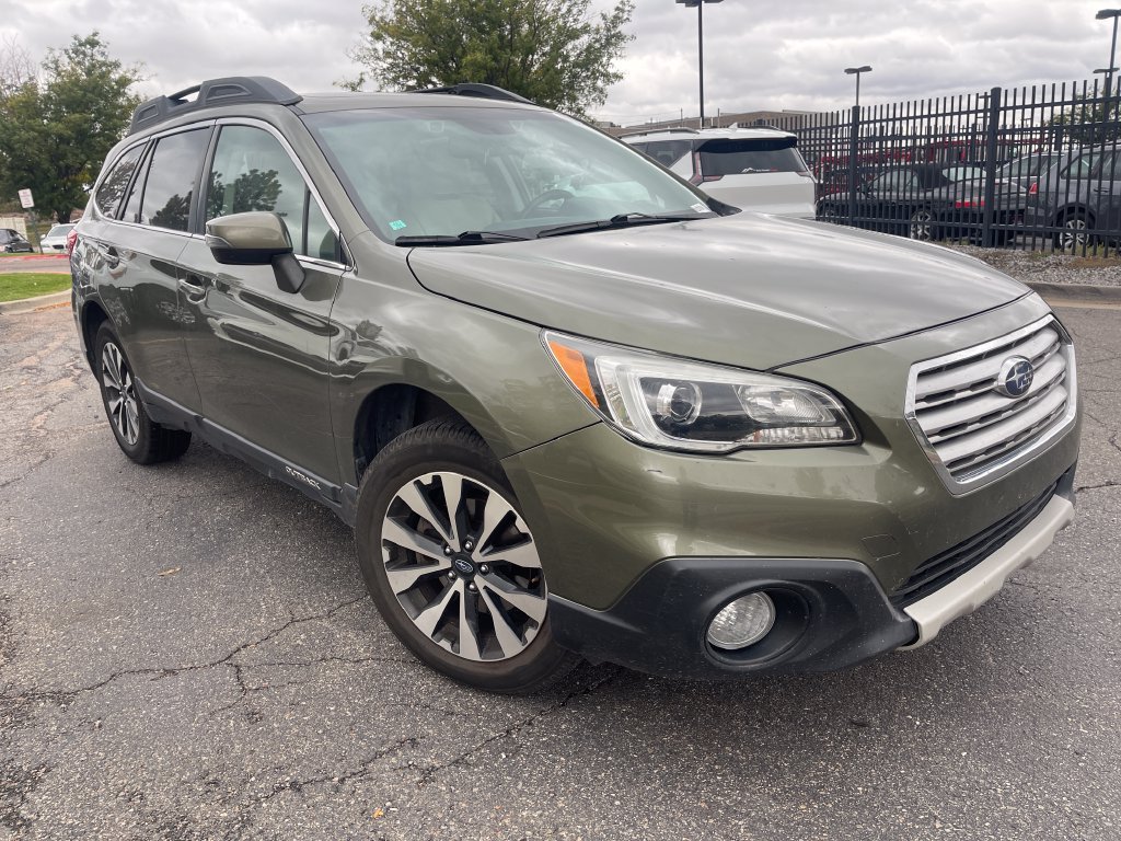 Used 2015 Subaru Outback 2.5i Limited AWD/4WD image 1