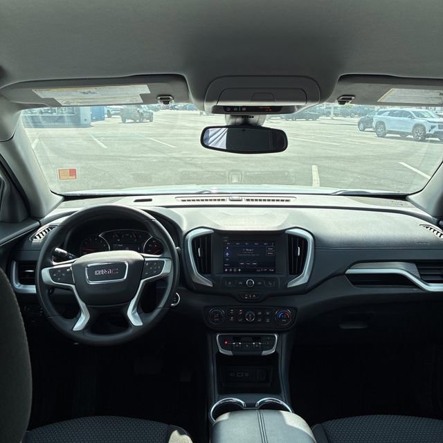Used 2022 GMC Terrain SLE w/ Driver Convenience Package FWD image 16