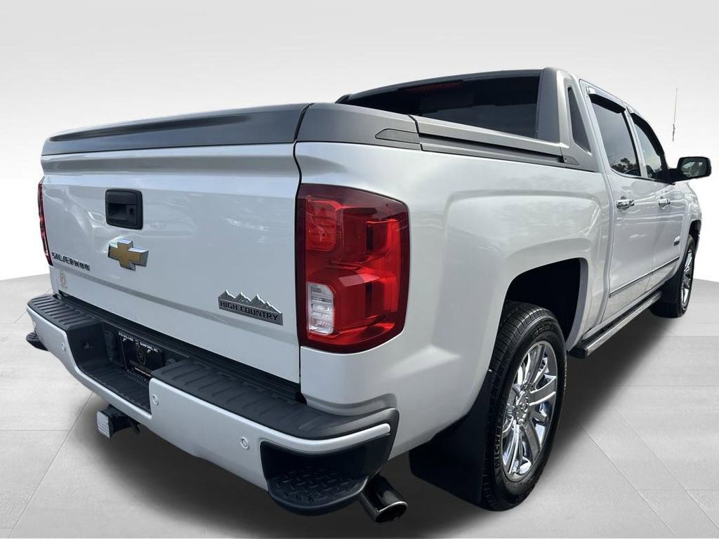 Used 2018 Chevrolet Silverado 1500 High Country w/ High Desert Package AWD/4WD image 4