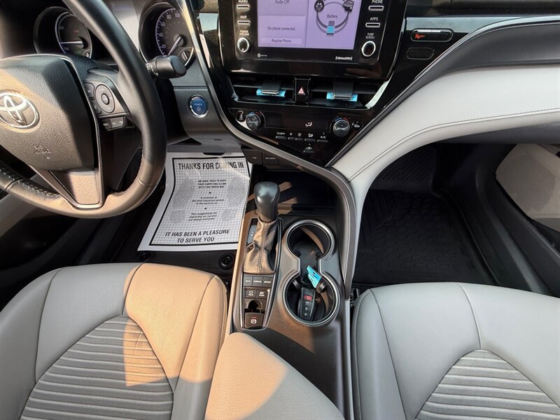 Used 2023 Toyota Camry SE FWD image 12