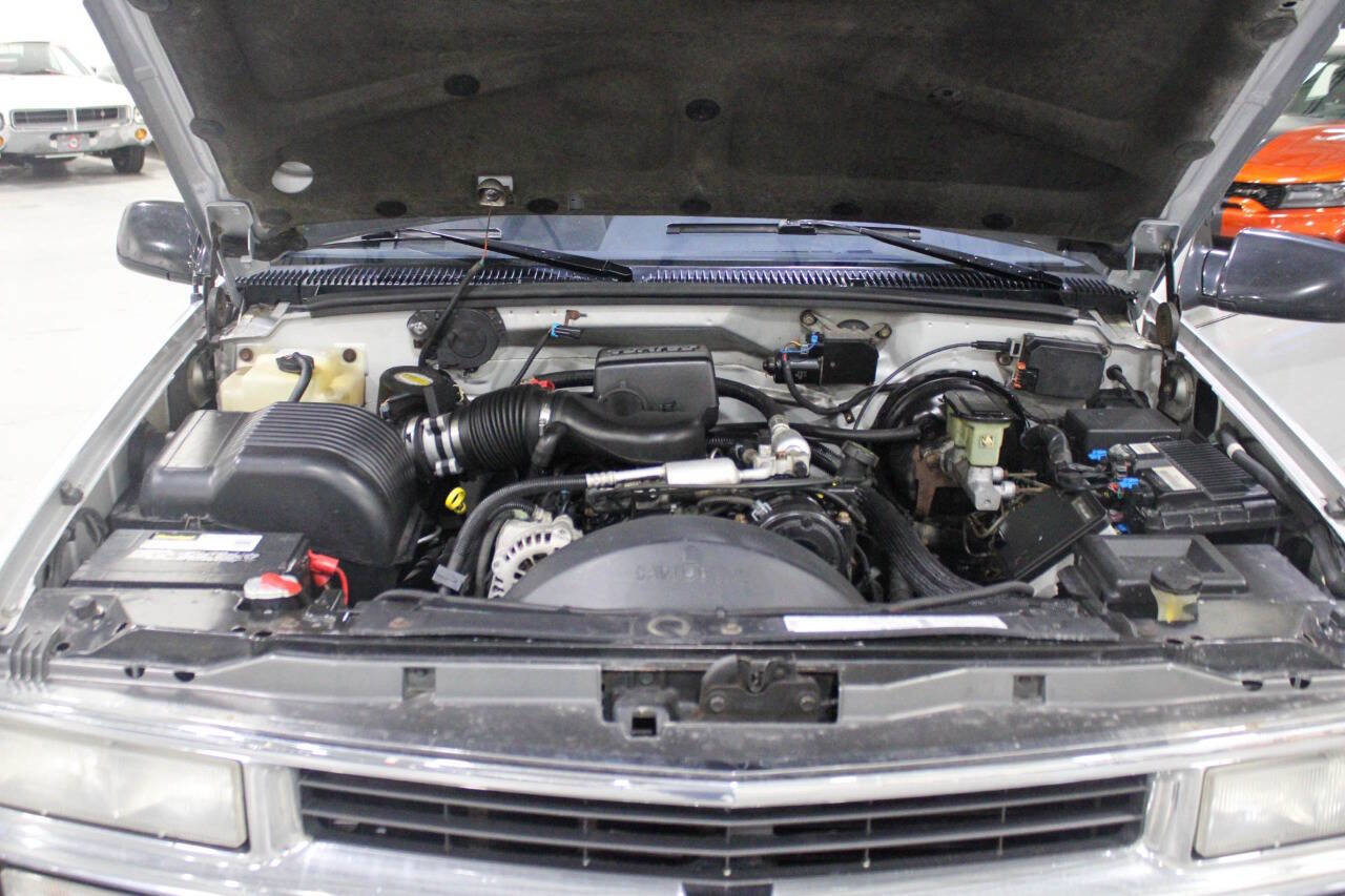Used 1996 Chevrolet Silverado 1500 2WD Regular Cab image 16