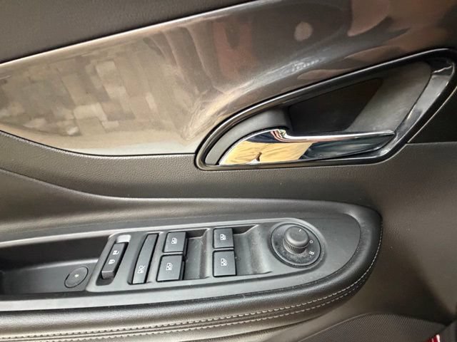 Used 2019 Buick Encore Sport Touring AWD/4WD image 28