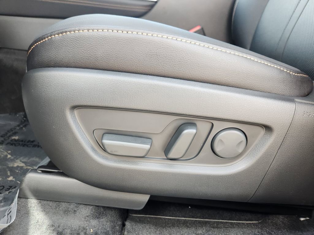 New 2026 MAZDA CX-90 Plug-In Hybrid w/Premium Sport image 8