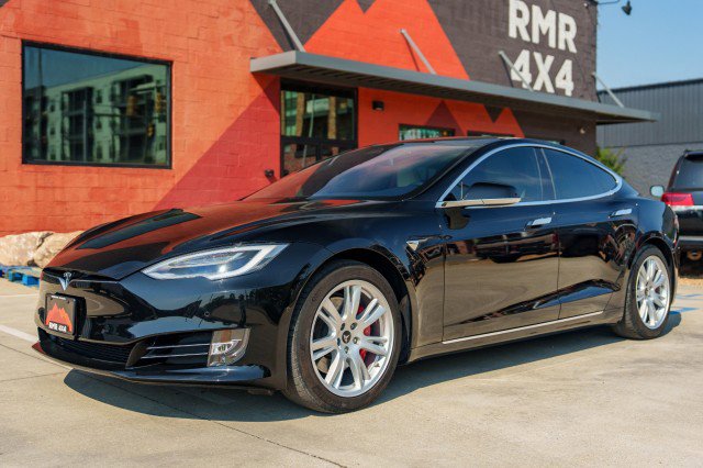 Used 2021 Tesla Model S Performance image 1