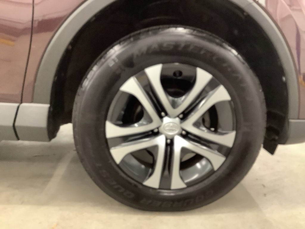Used 2017 Toyota RAV4 LE w/ All Weather Liner Package AWD/4WD image 27