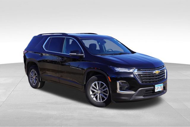 Used 2023 Chevrolet Traverse LT image 1