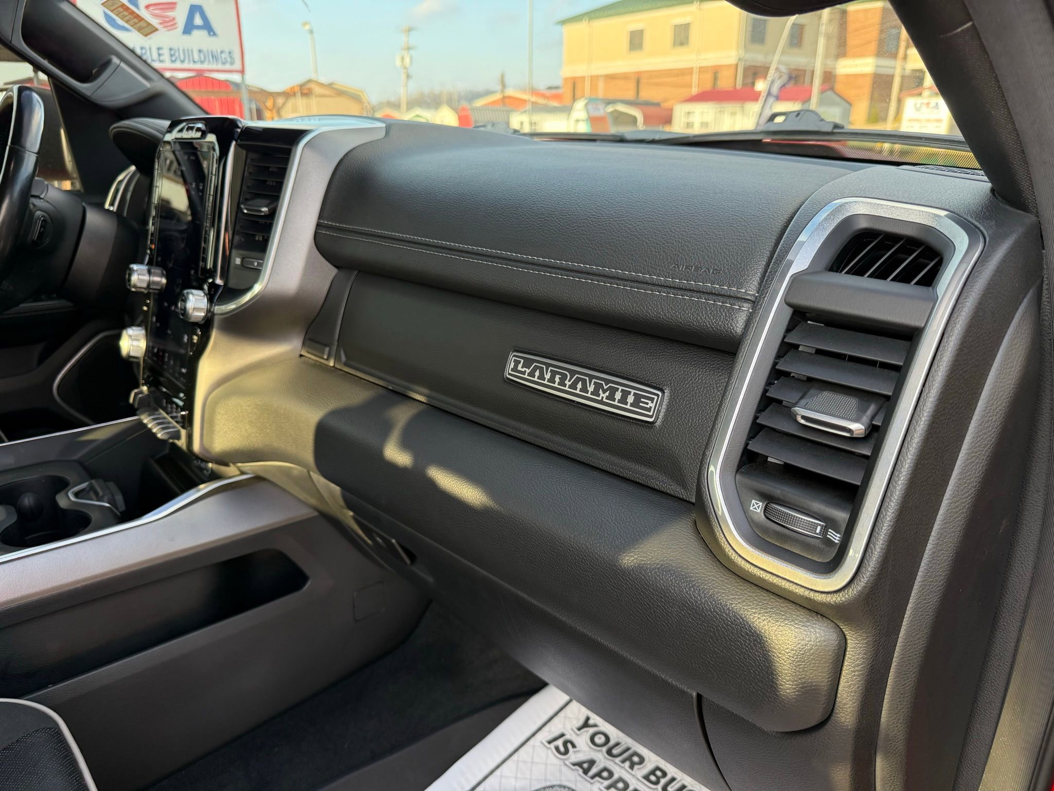 Used 2021 RAM 1500 Laramie w/ Sport Appearance Package image 26