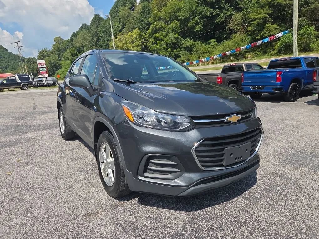 Used 2019 Chevrolet Trax LS w/ LPO, Protection Package AWD/4WD image 3