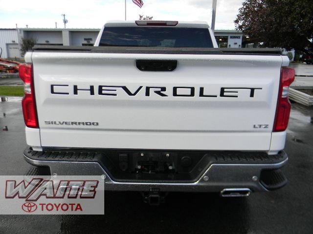 Used 2023 Chevrolet Silverado 1500 LTZ AWD/4WD image 3