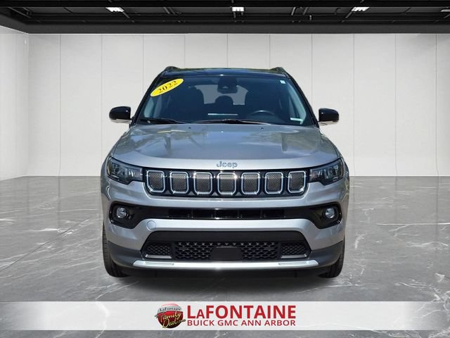 Used 2022 Jeep Compass Limited AWD/4WD image 3