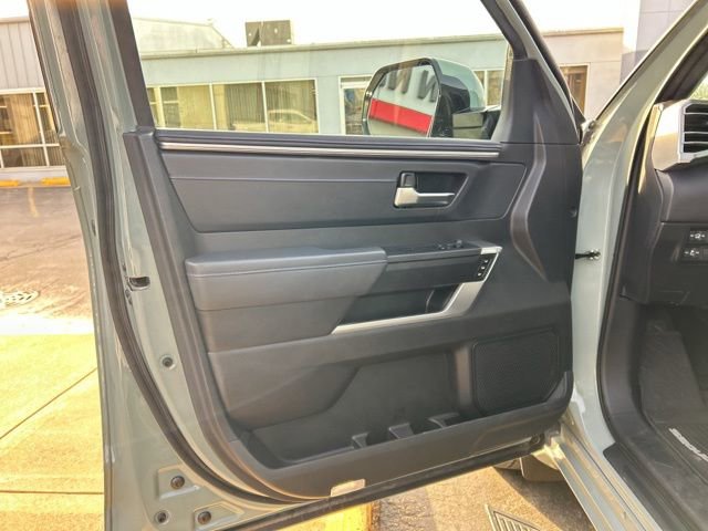 Used 2024 Toyota Sequoia Platinum image 30