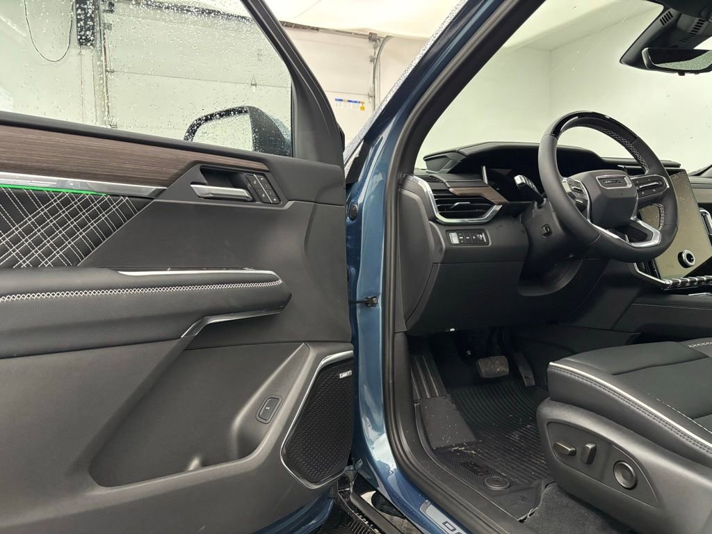 New 2026 GMC Acadia Denali w/ Super Cruise Package image 20