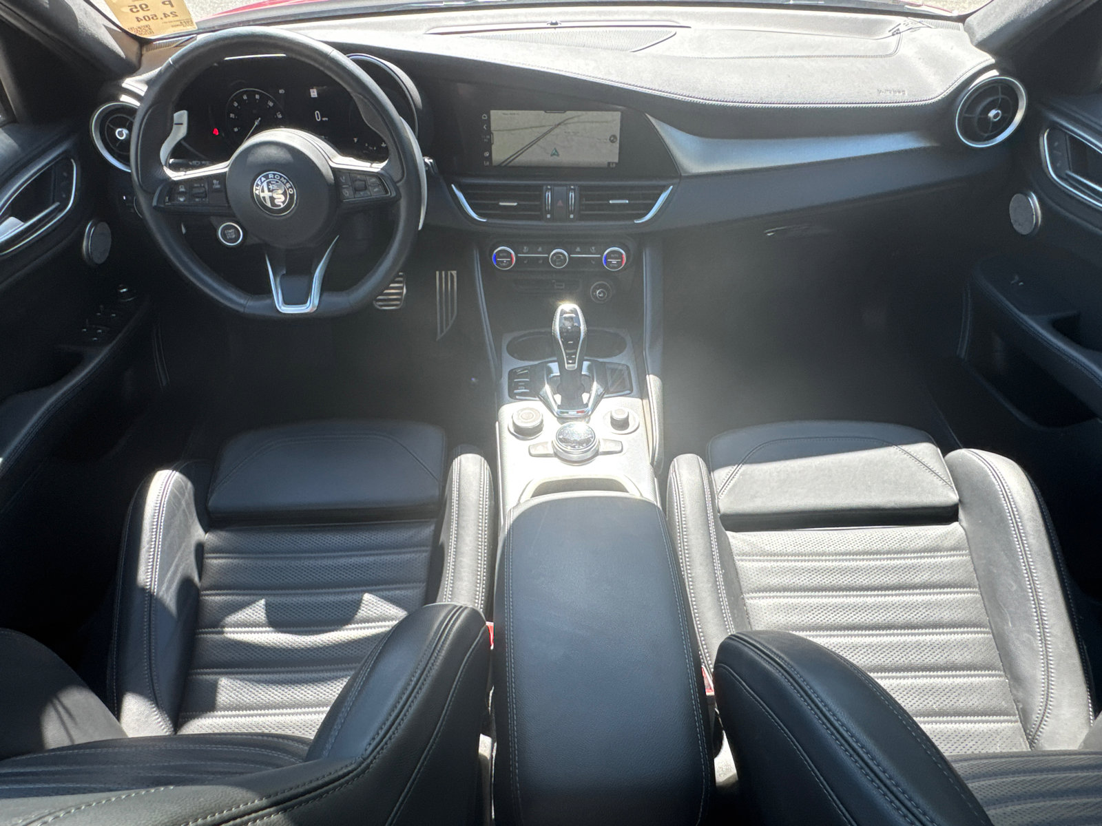 Used 2024 Alfa Romeo Giulia Veloce image 26
