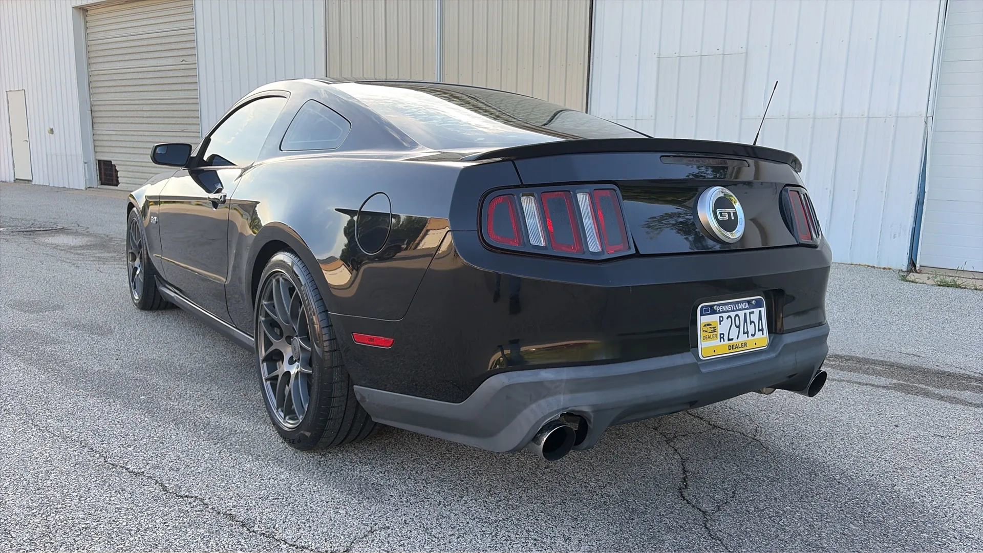 Used 2011 Ford Mustang GT RWD image 14