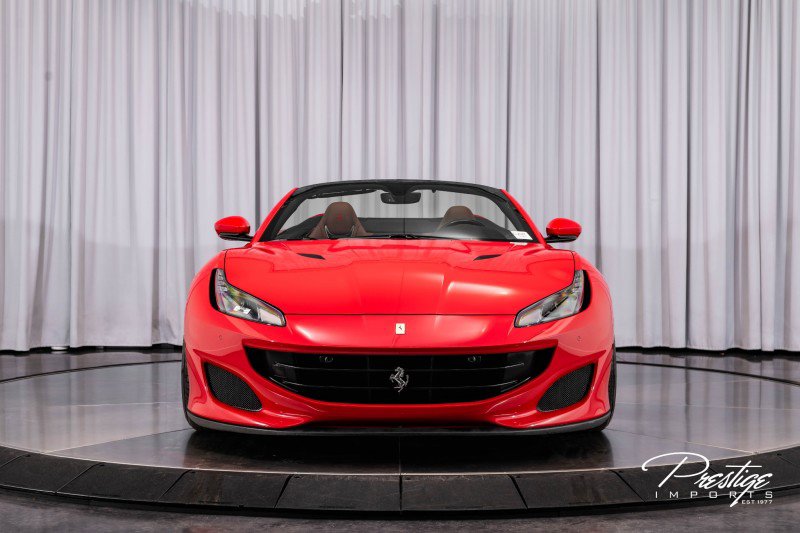Used 2019 Ferrari Portofino image 5