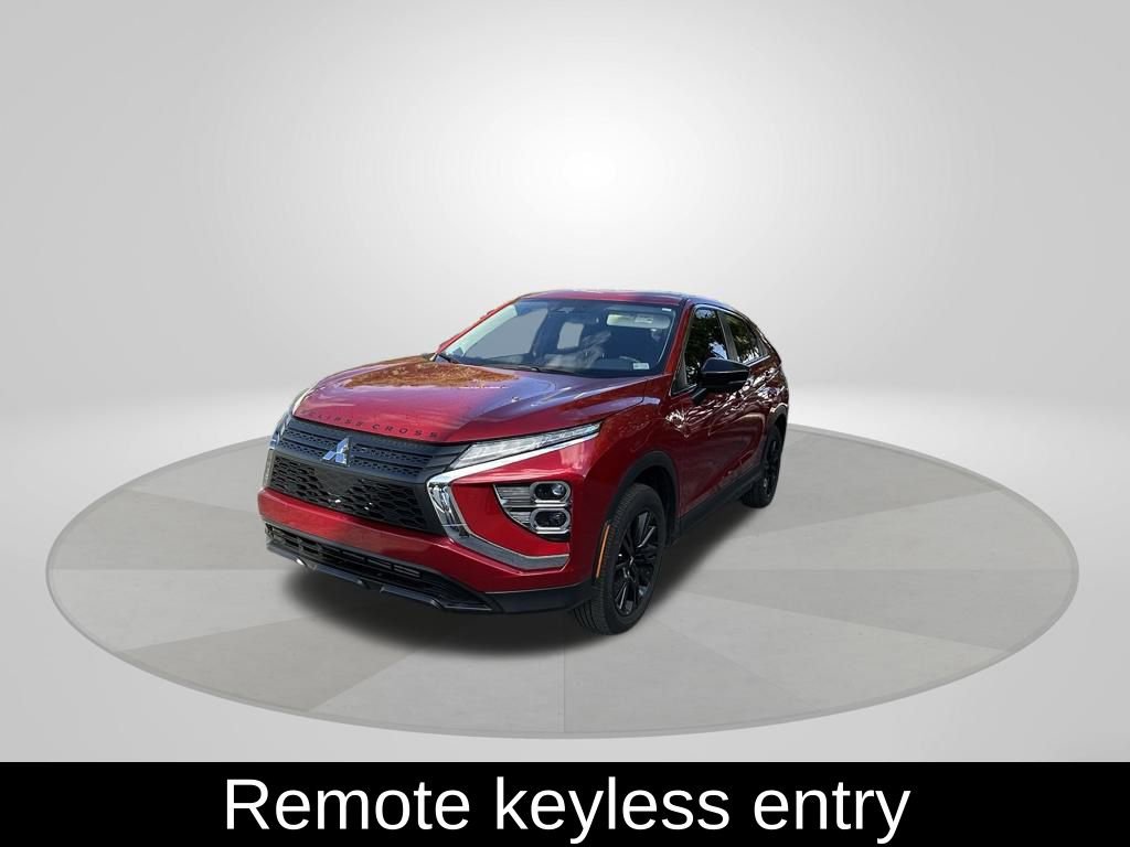 Used 2023 Mitsubishi Eclipse Cross LE image 3