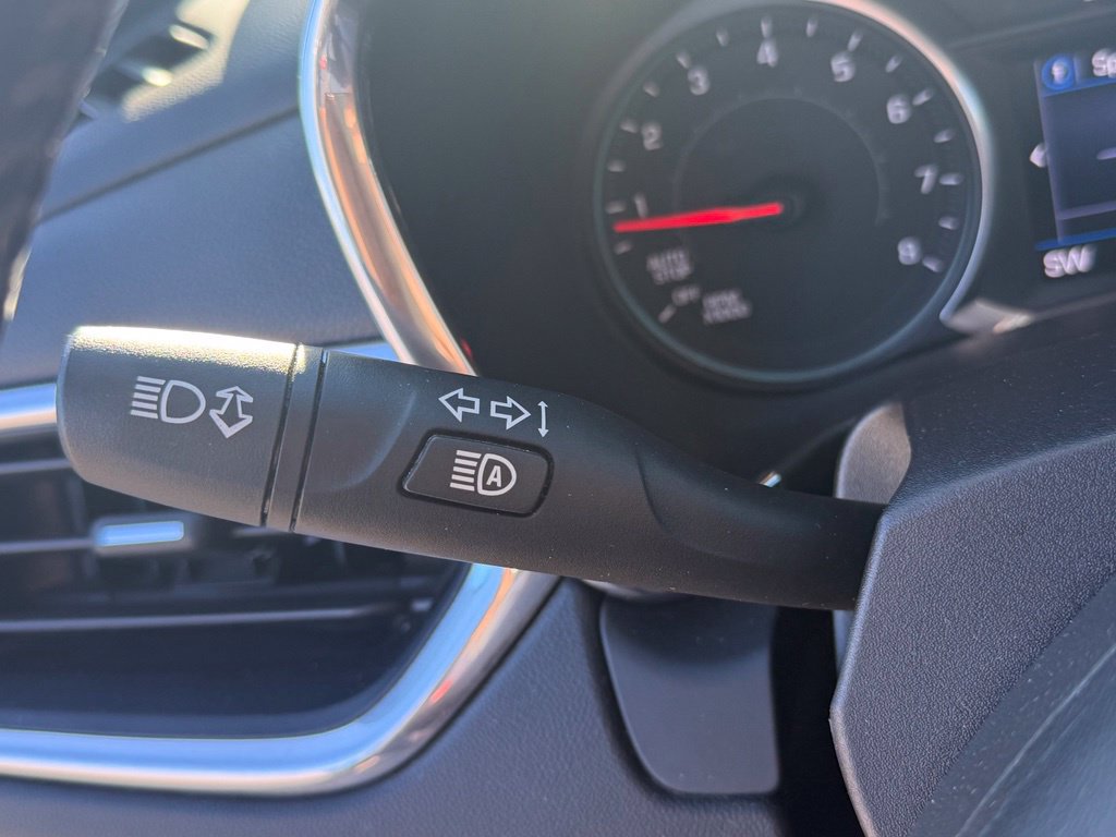 Used 2020 Chevrolet Equinox LT AWD/4WD image 31
