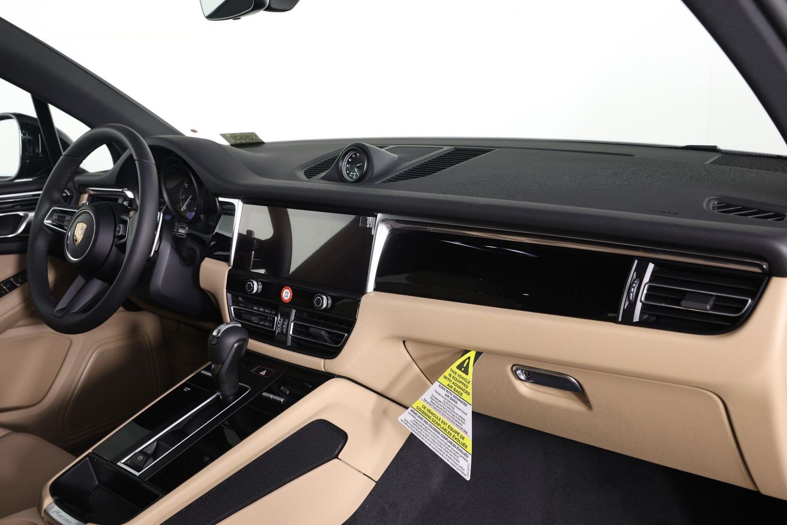 New 2026 Porsche Macan AWD/4WD image 15