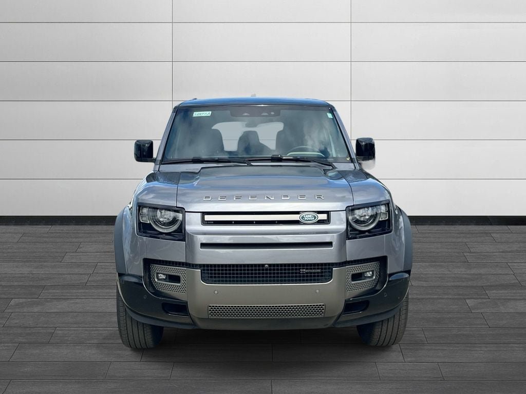 Certified 2023 Land Rover Defender 110 X-Dynamic SE AWD/4WD image 8
