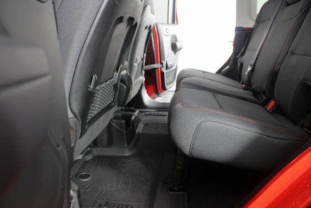 New 2026 Jeep Wrangler Unlimited Rubicon w/ Convenience Group image 16