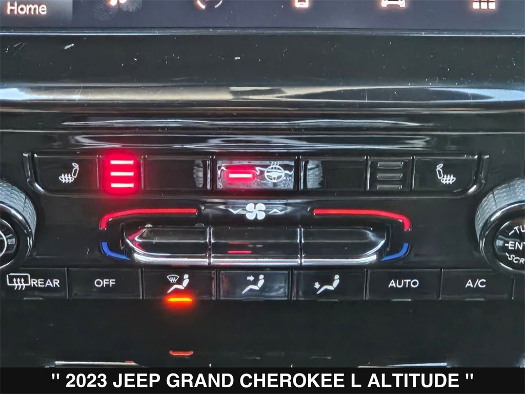 Used 2023 Jeep Grand Cherokee L Laredo image 22