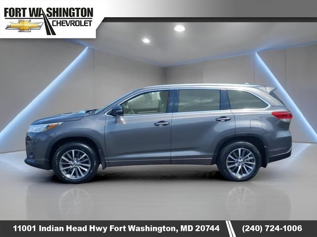 Used 2017 Toyota Highlander XLE AWD/4WD image 5