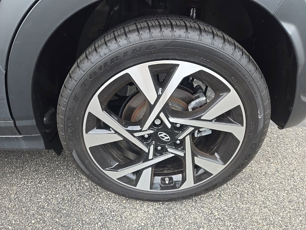 Used 2023 Hyundai Kona Limited w/ Cargo Package AWD/4WD image 15