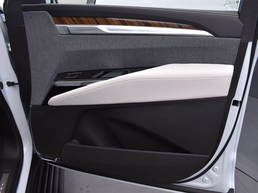 Certified 2026 Cadillac Escalade Platinum Sport w/ LPO, ONYX Package image 38