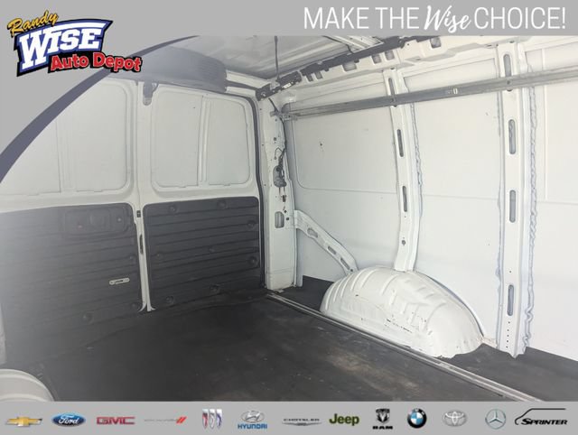Used 2019 Chevrolet Express 2500 w/ Communications Package RWD image 20