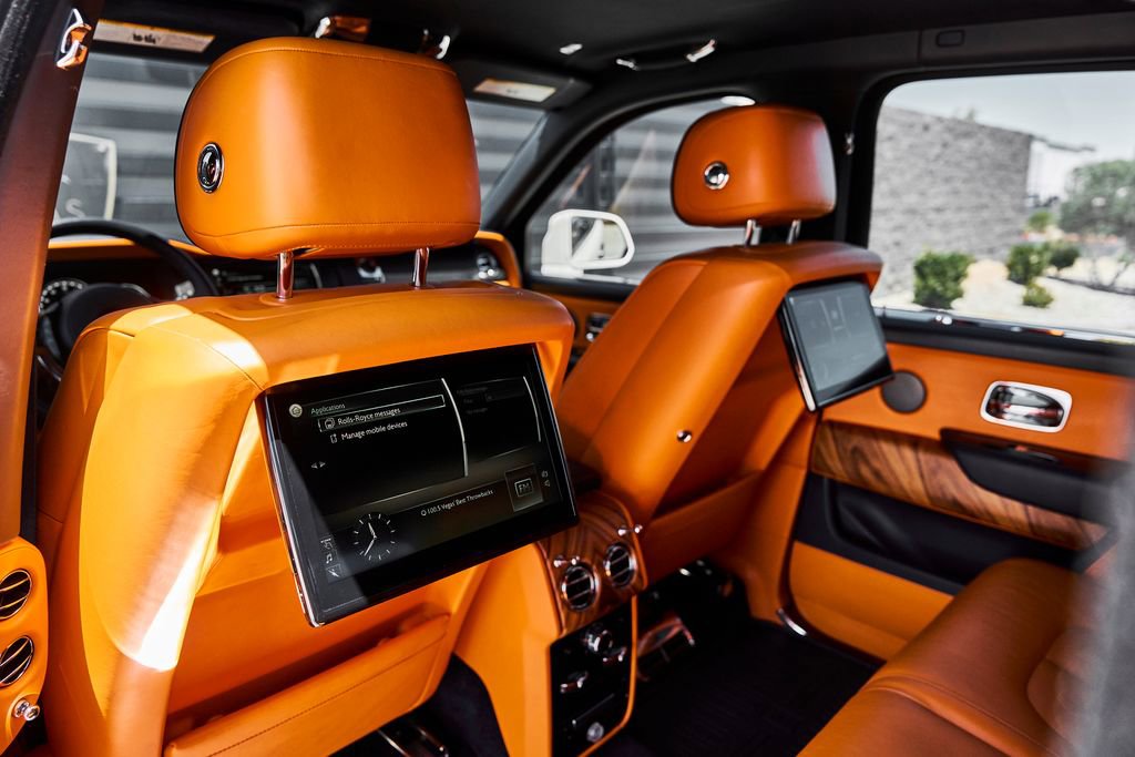 Used 2020 Rolls-Royce Cullinan AWD/4WD image 42