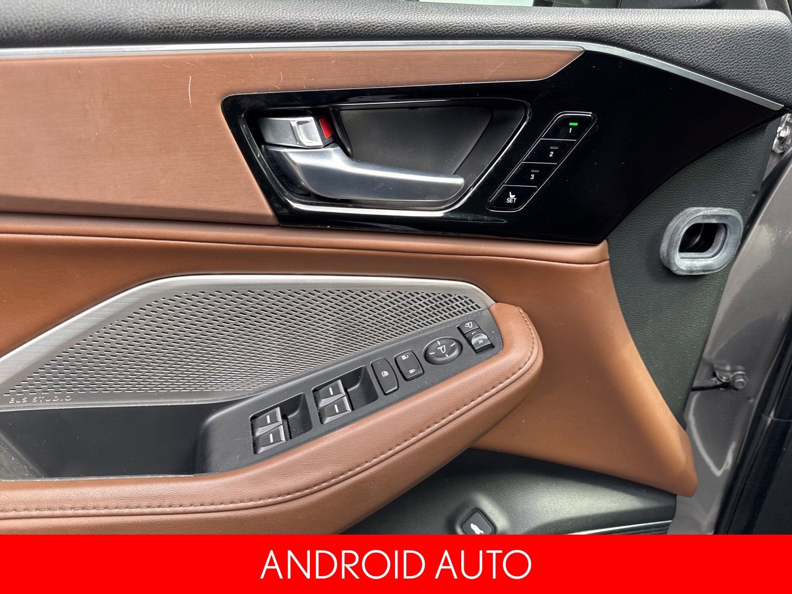 Used 2023 Acura MDX FWD w/ Technology Package image 9