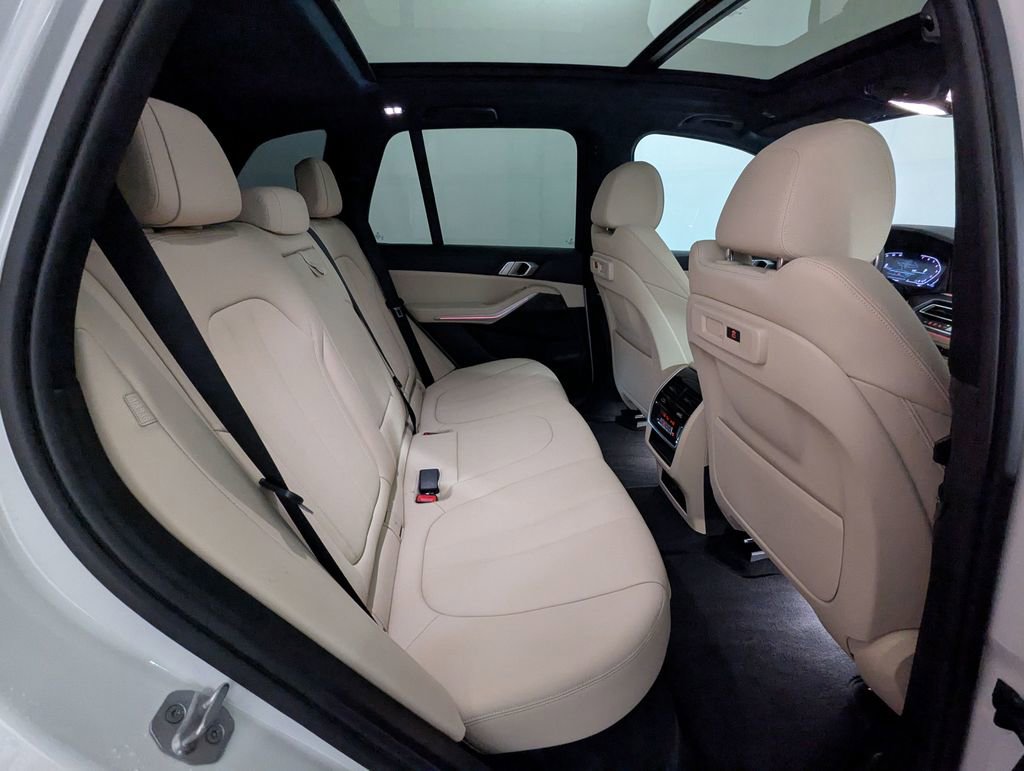 Used 2021 BMW X5 sDrive40i w/ Convenience Package RWD image 34
