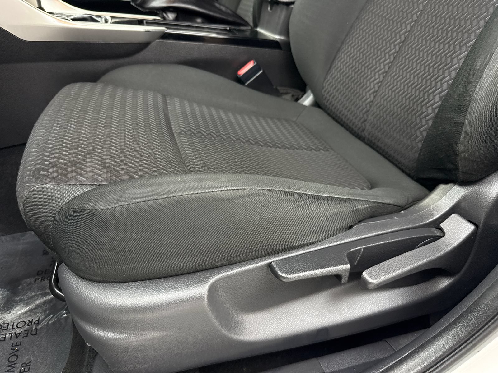 Used 2018 Mitsubishi Eclipse Cross ES FWD image 33