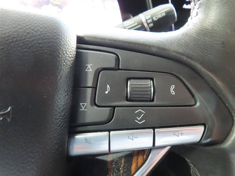 Used 2024 Cadillac Escalade ESV Luxury AWD/4WD image 24