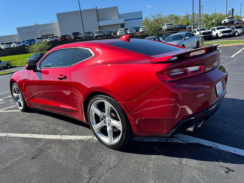 Used 2017 Chevrolet Camaro SS RWD image 5