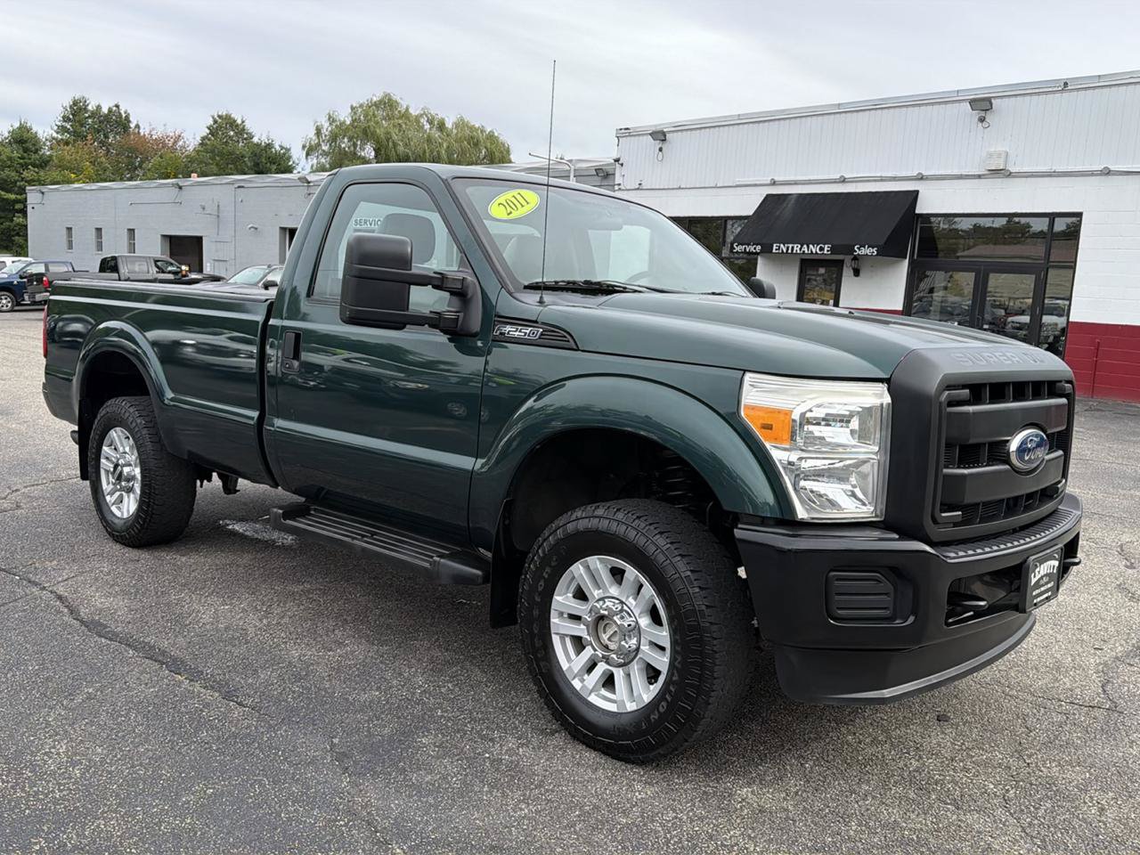 Used 2011 Ford F250 XL w/ Snow Plow Prep Pkg AWD/4WD image 4
